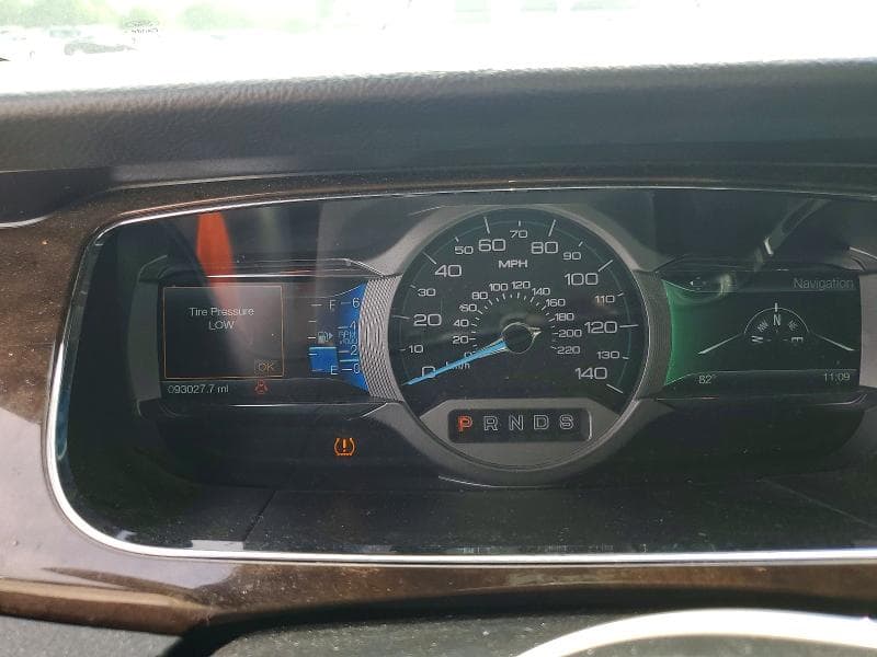 2018 FORD TAURUS LIMITED 9
