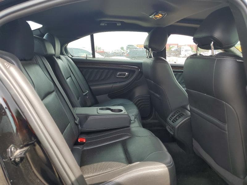 2018 FORD TAURUS LIMITED 10
