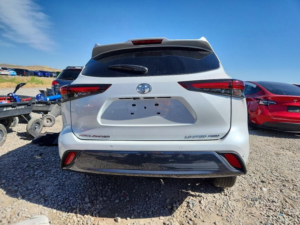 2024 TOYOTA HIGHLANDER LIMITED 6