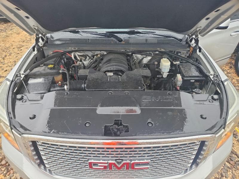 2016 GMC YUKON DENALI 12