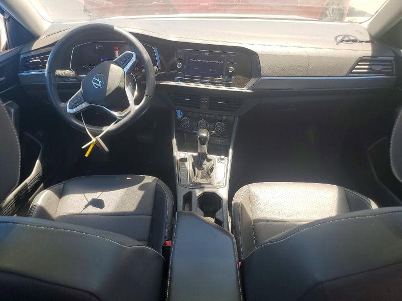 2024 VOLKSWAGEN JETTA SE SE 8