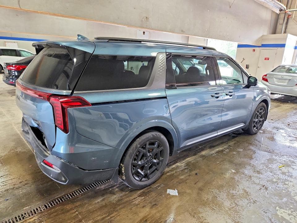 2025 KIA CARNIVAL 3