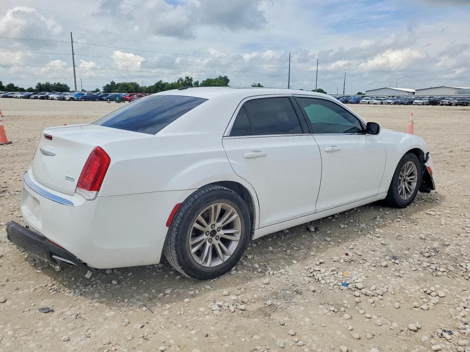 2017 CHRYSLER 300 LIMITED 3