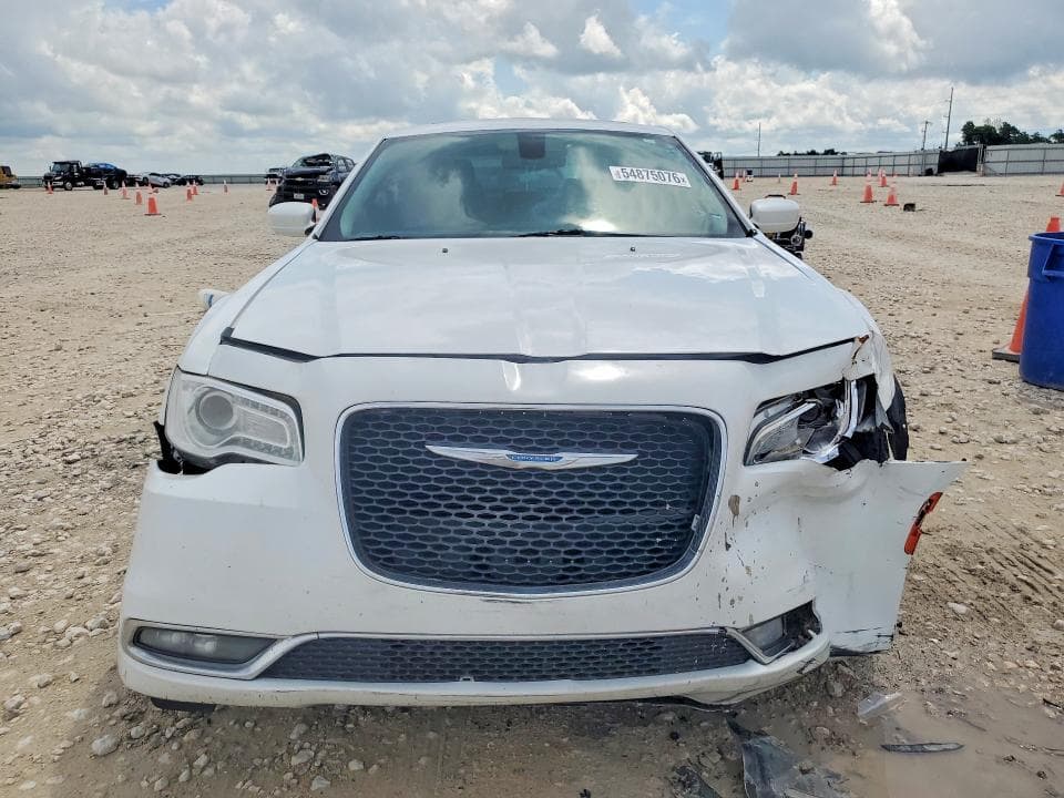 2017 CHRYSLER 300 LIMITED 5