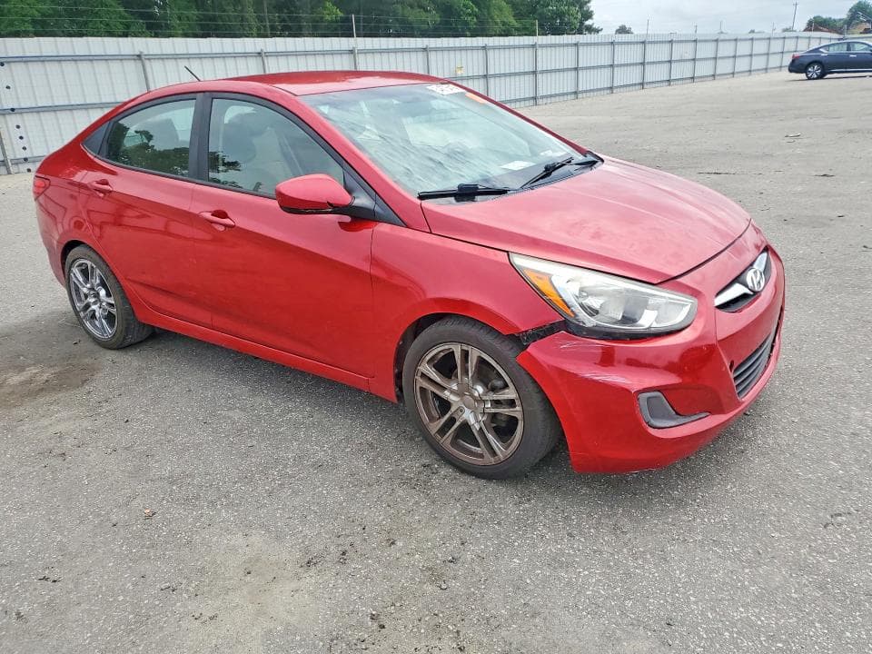 2017 HYUNDAI ACCENT SE 4
