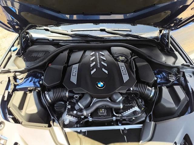2023 BMW M550XI 13