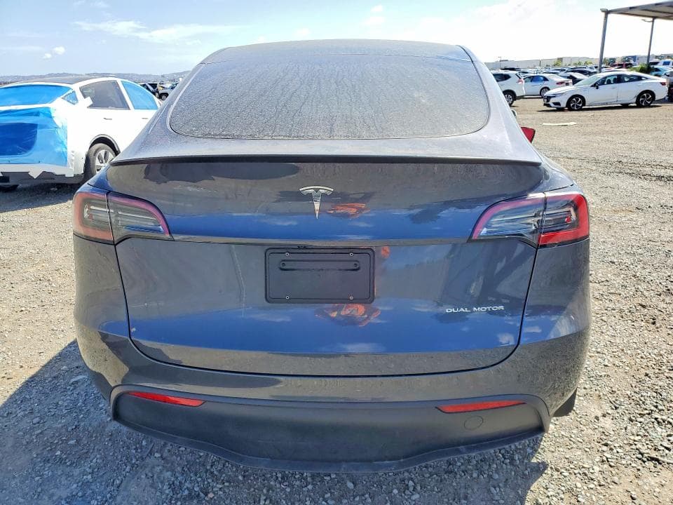 2023 TESLA MODEL Y 6