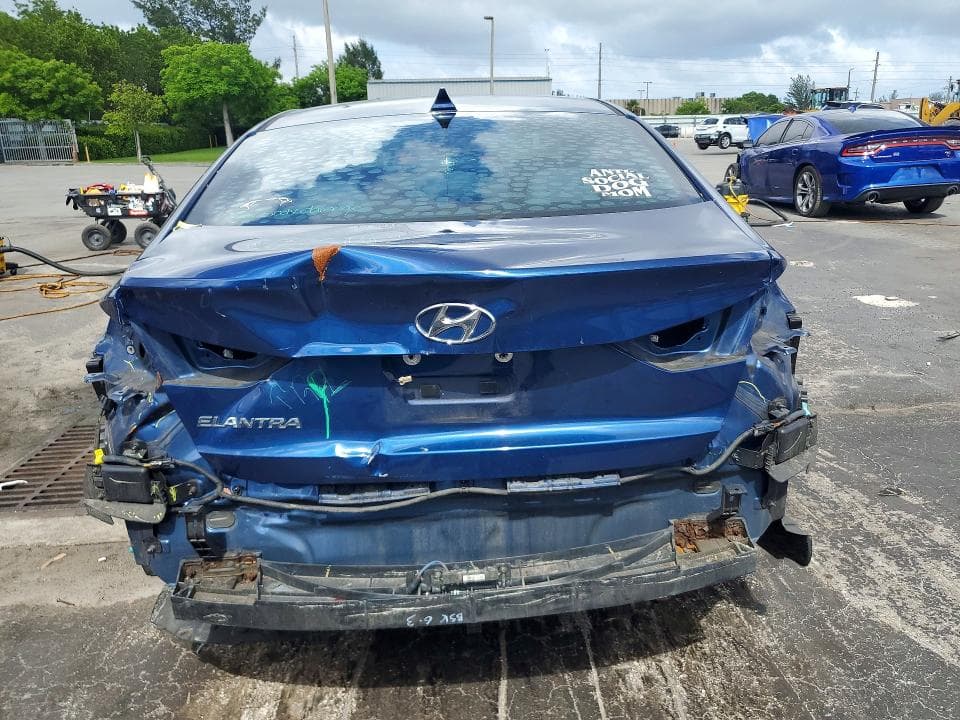 2017 HYUNDAI ELANTRA SE 6