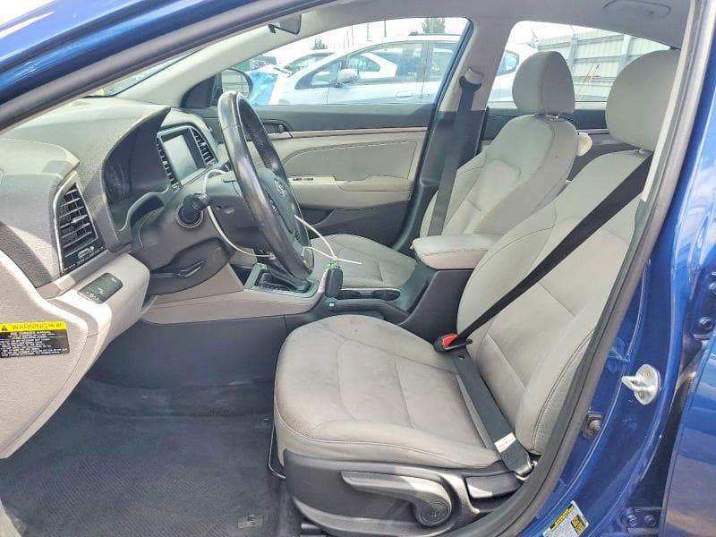 2017 HYUNDAI ELANTRA SE 7