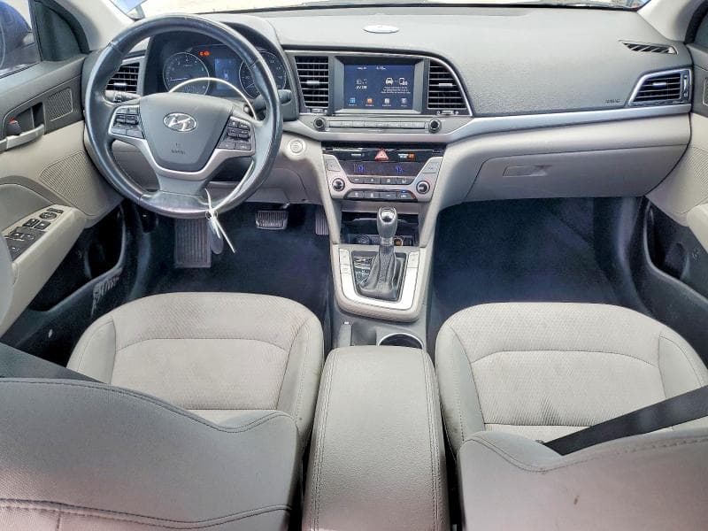2017 HYUNDAI ELANTRA SE 8