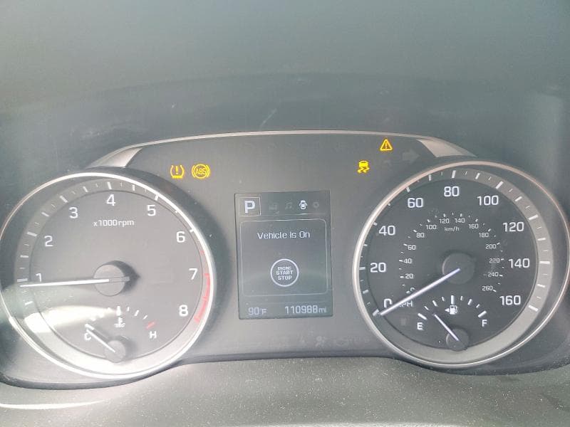 2017 HYUNDAI ELANTRA SE 9