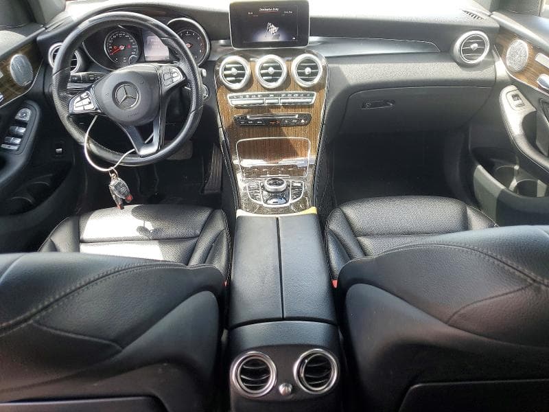 2017 MERCEDES-BENZ GLC 300 4MATIC 8