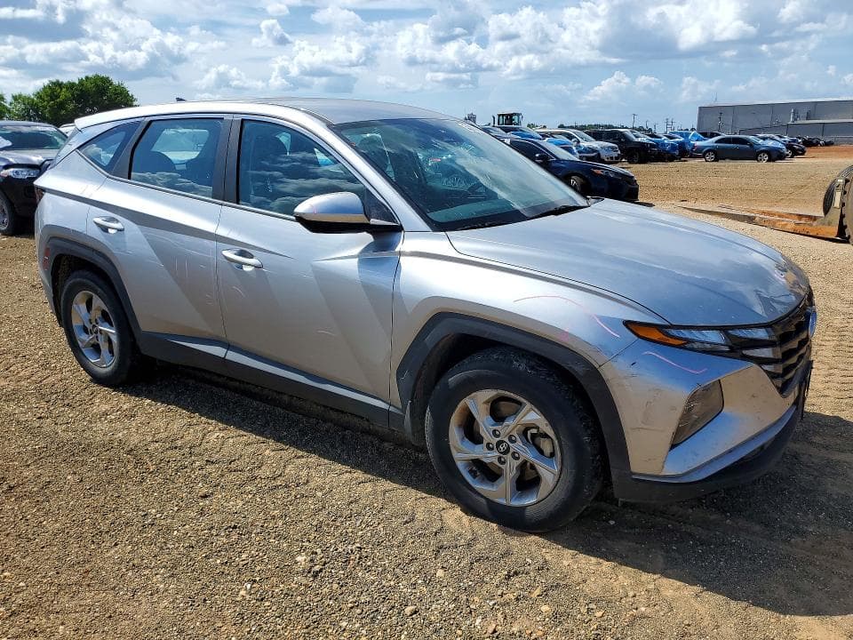2023 HYUNDAI TUCSON SE 4