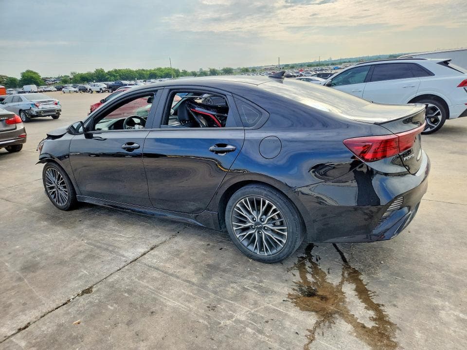 2023 KIA FORTE GT LINE 2