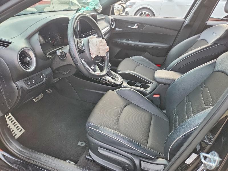 2023 KIA FORTE GT LINE 7