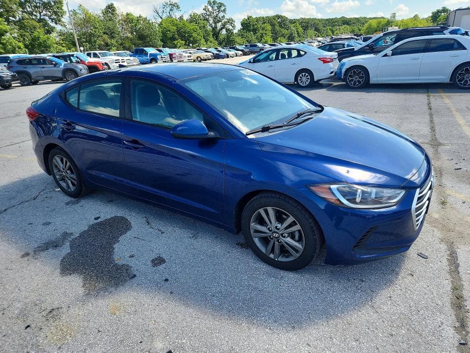 2018 HYUNDAI ELANTRA SEL 4