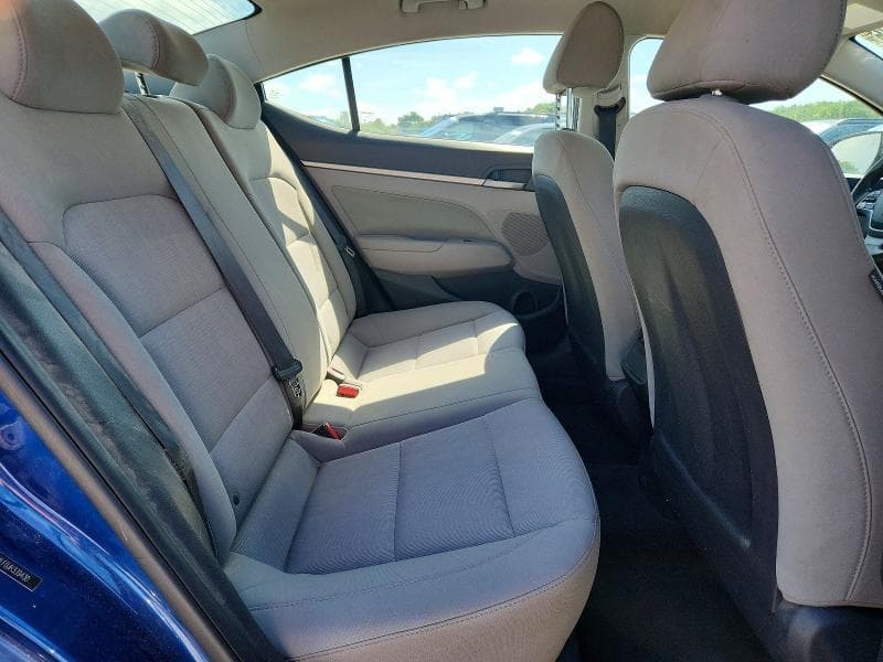 2018 HYUNDAI ELANTRA SEL 10