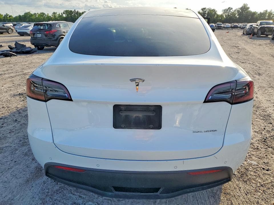 2022 TESLA MODEL Y 6