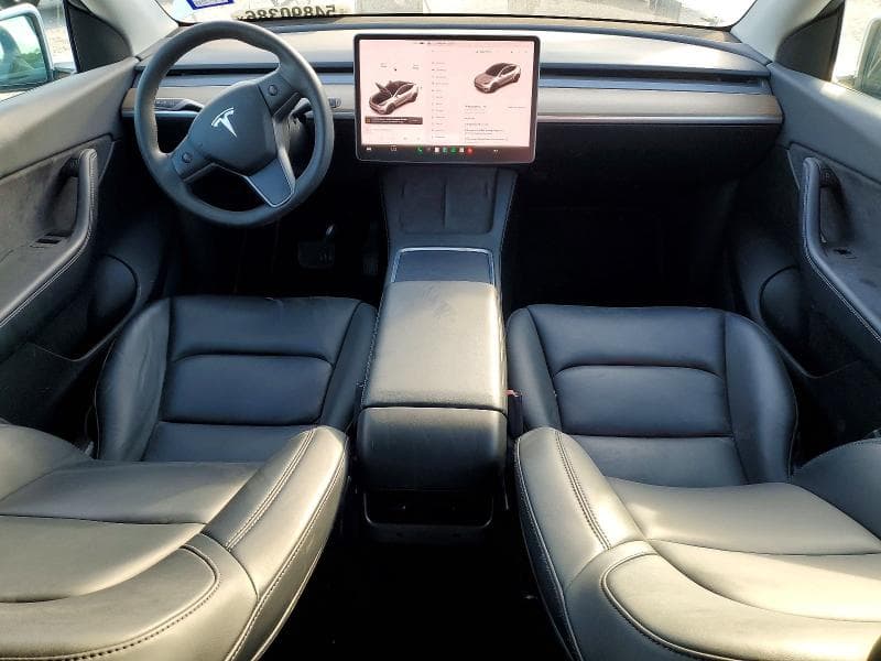 2022 TESLA MODEL Y 8