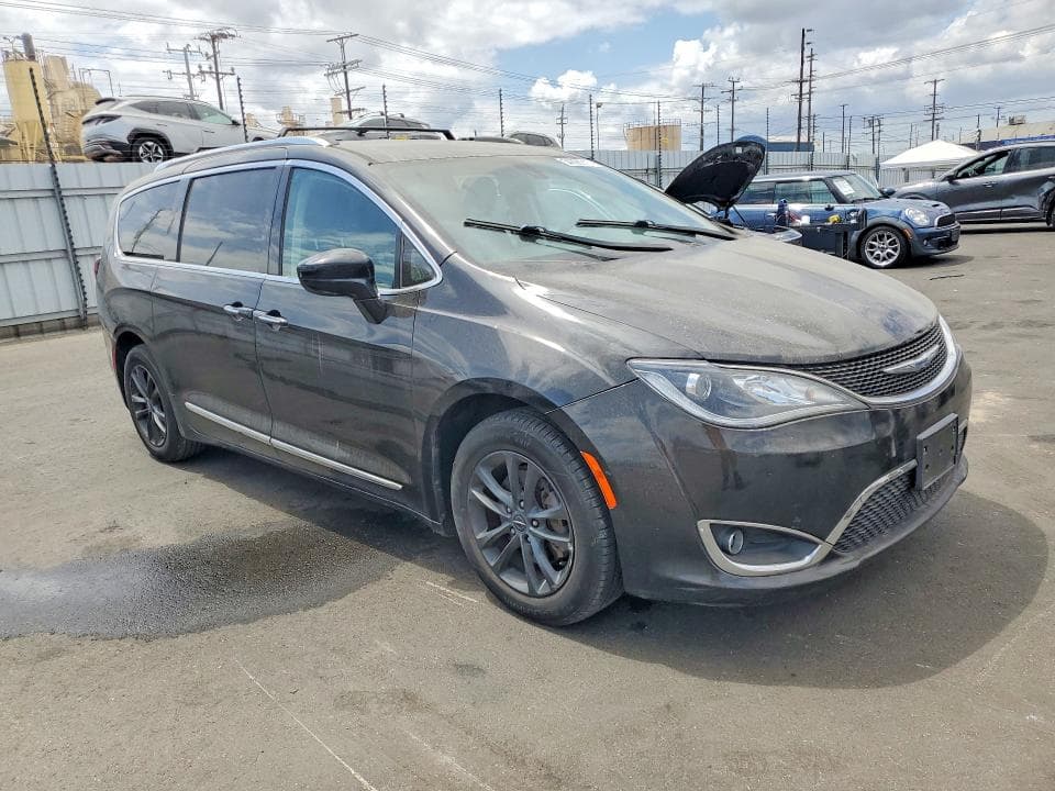 2018 CHRYSLER PACIFICA TOURING L 4