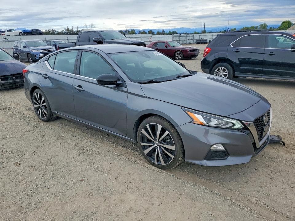 2020 NISSAN ALTIMA SR 4