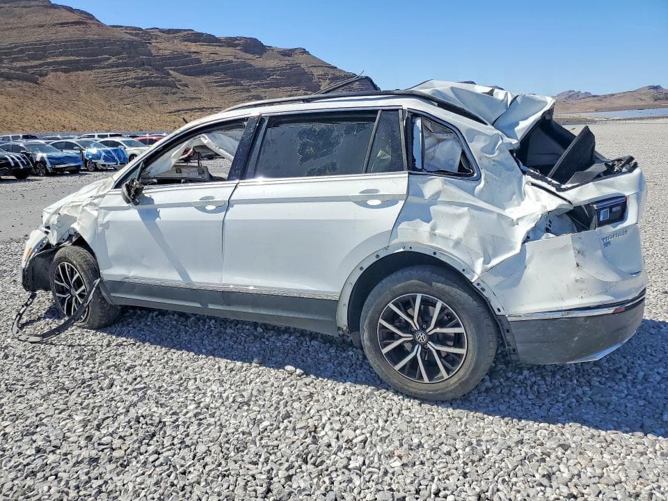 2021 VOLKSWAGEN TIGUAN SE 2