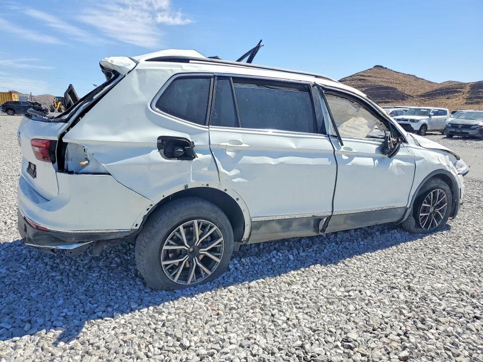 2021 VOLKSWAGEN TIGUAN SE 3