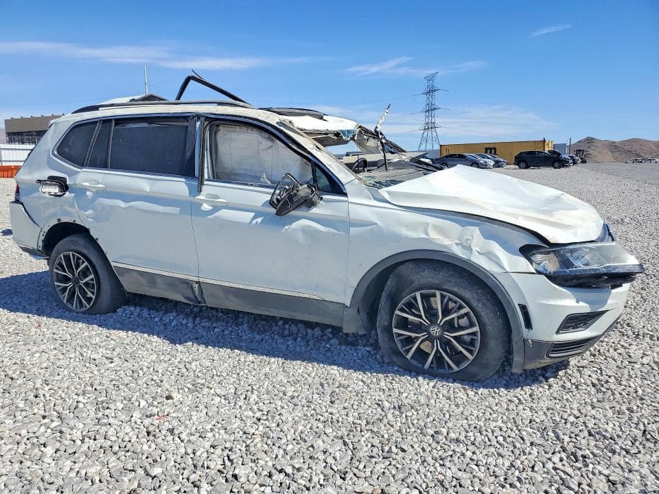 2021 VOLKSWAGEN TIGUAN SE 4