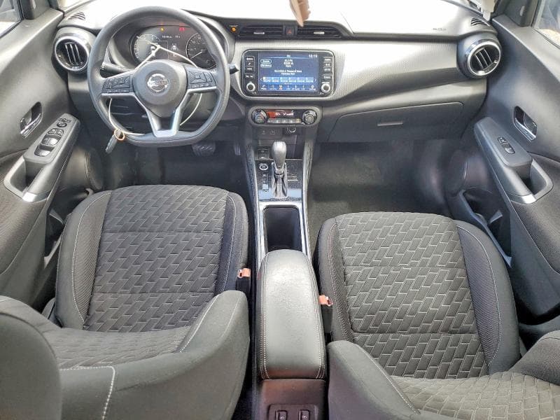 2021 NISSAN KICKS SV SV 8