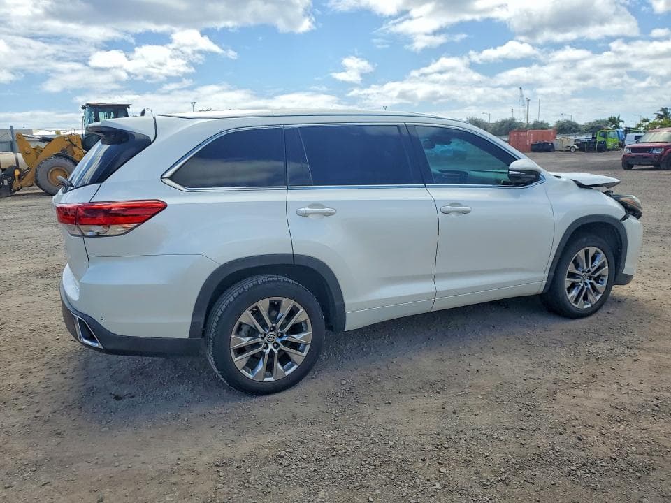 2019 TOYOTA HIGHLANDER LIMITED LIMITED 3