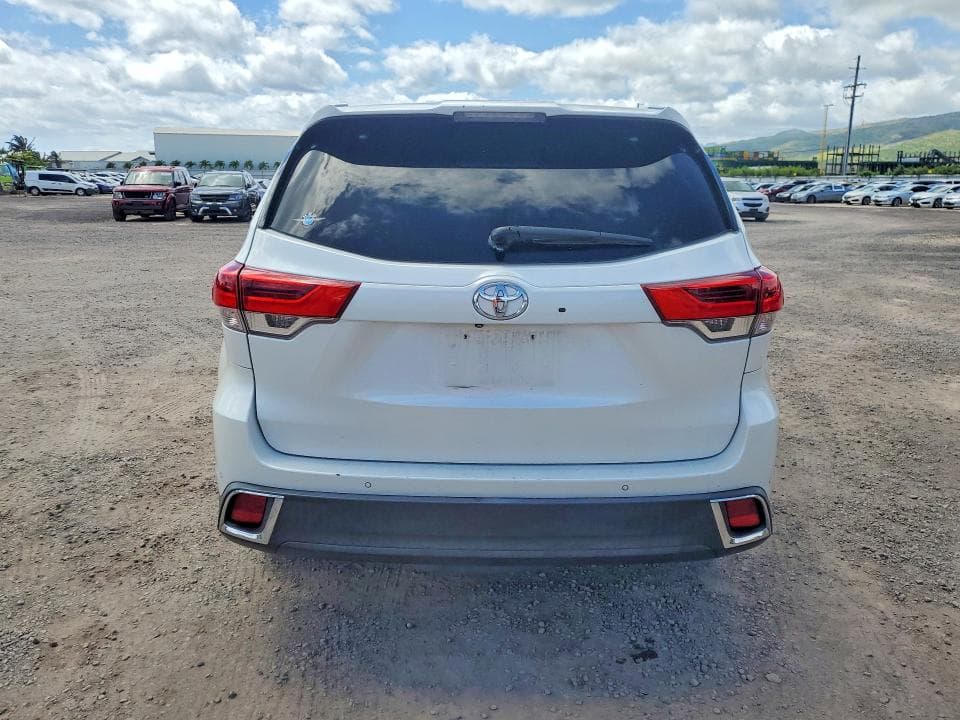 2019 TOYOTA HIGHLANDER LIMITED LIMITED 6