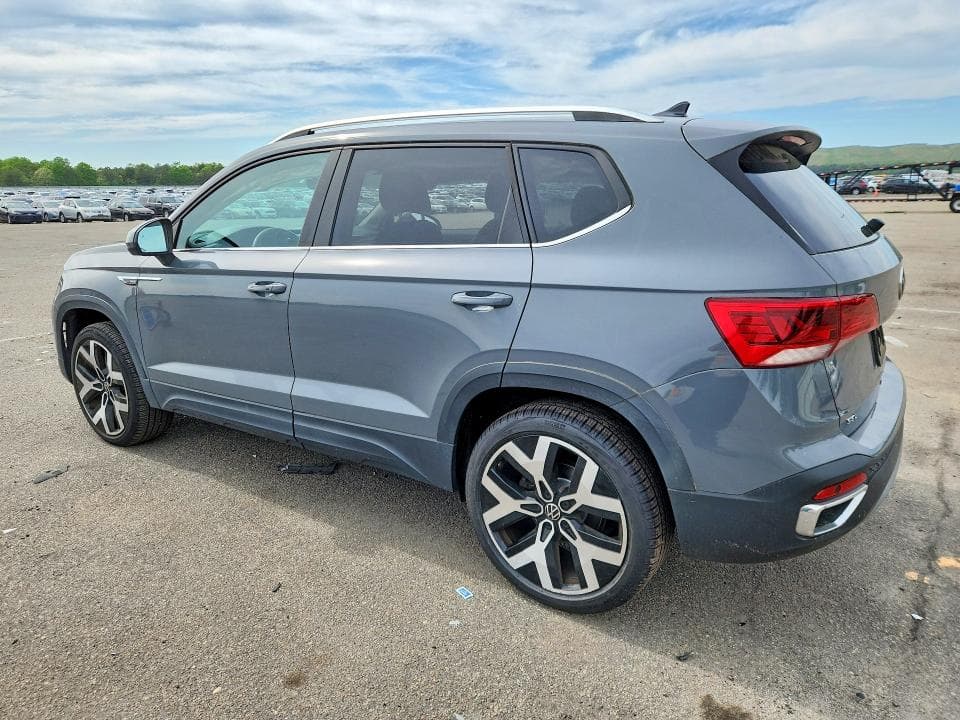 2022 VOLKSWAGEN TAOS SEL 2