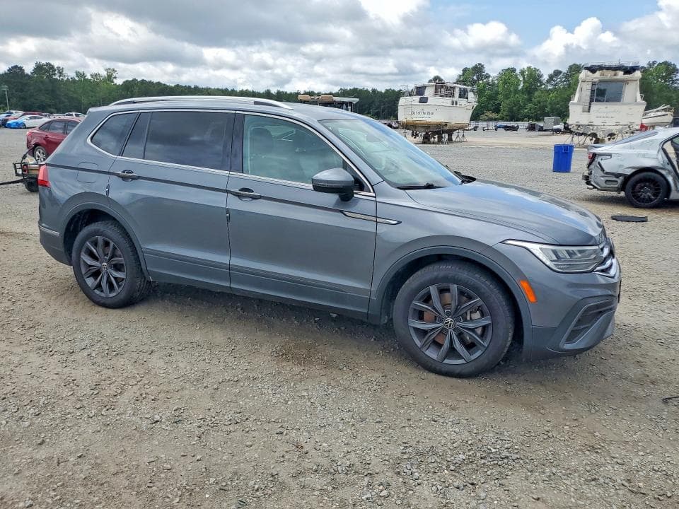 2022 VOLKSWAGEN TIGUAN SE 4