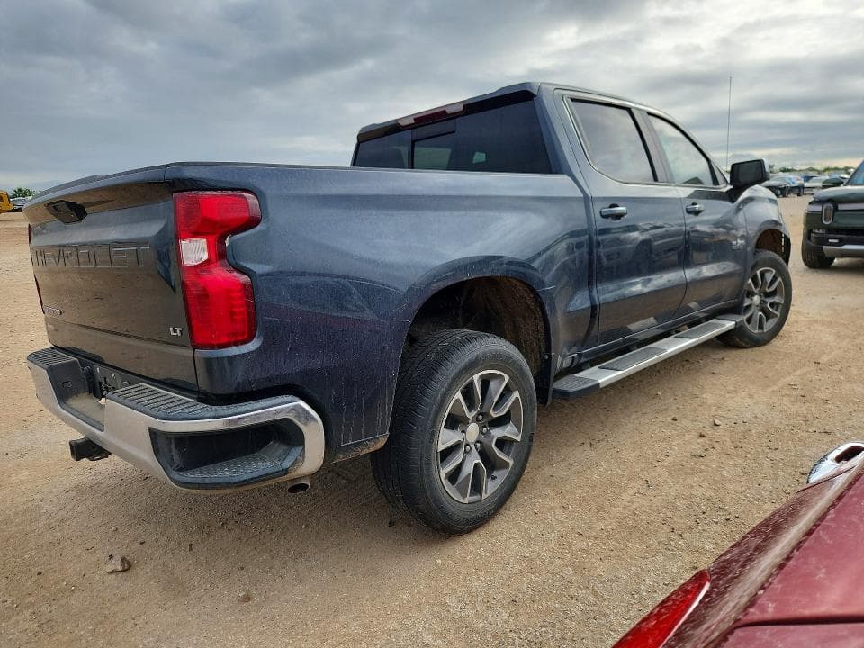 2021 CHEVROLET SILVERADO C1500 LT 3