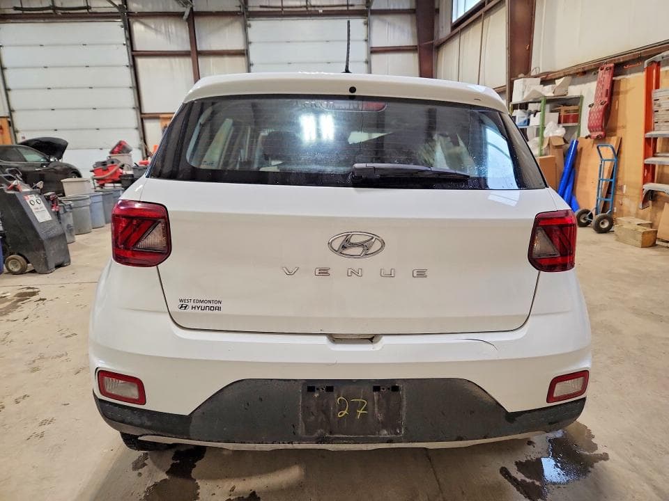 2025 HYUNDAI VENUE SE 6