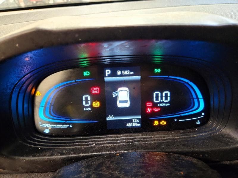2025 HYUNDAI VENUE SE 9