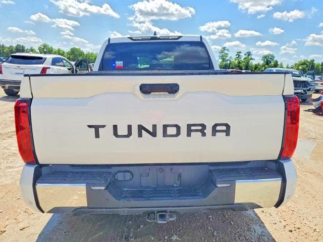 2023 TOYOTA TUNDRA SR5 SR5 6