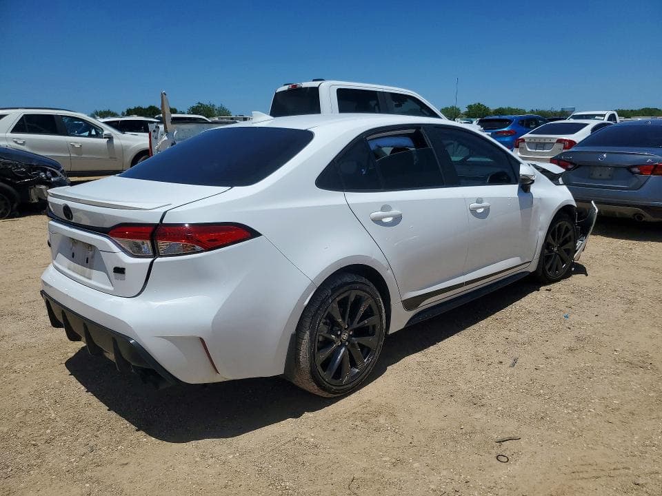 2023 TOYOTA COROLLA SE 3