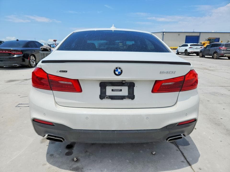 2020 BMW 540 XI 6
