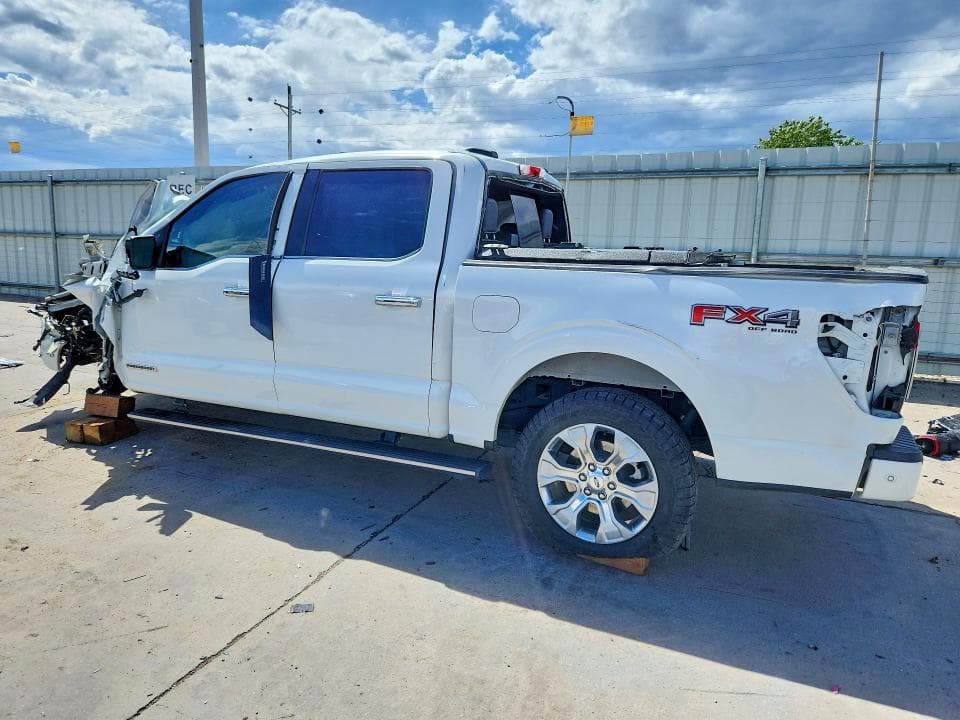 2022 FORD F150 SUPERCREW 2