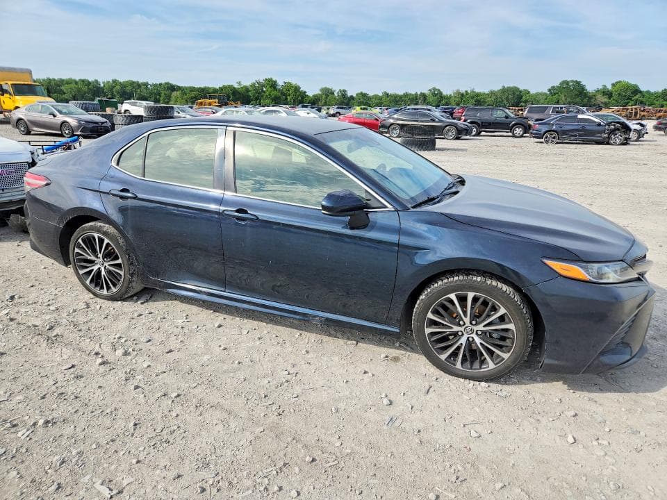 2018 TOYOTA CAMRY SE SE 4