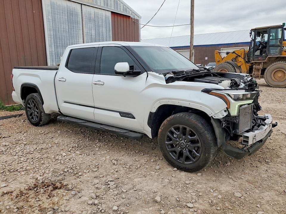 2023 TOYOTA TUNDRA PLATINUM PLATINUM 4
