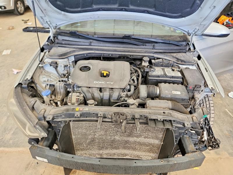 2017 HYUNDAI ELANTRA SE 11