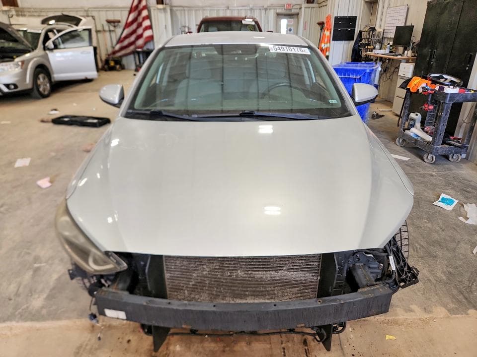 2017 HYUNDAI ELANTRA SE 5