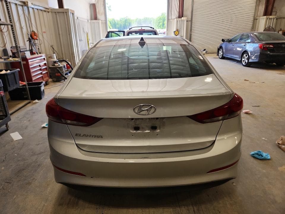 2017 HYUNDAI ELANTRA SE 6