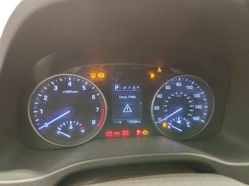 2017 HYUNDAI ELANTRA SE 9