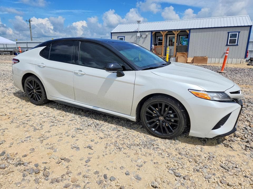 2020 TOYOTA CAMRY XSE V6 4