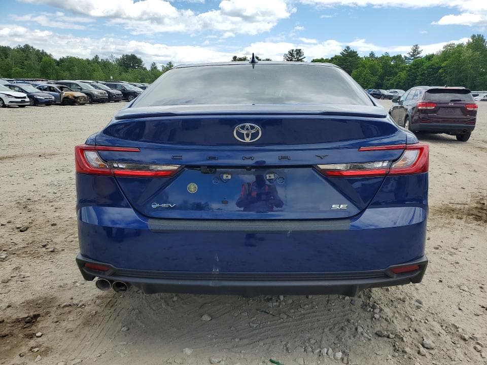 2025 TOYOTA CAMRY SE SE 6