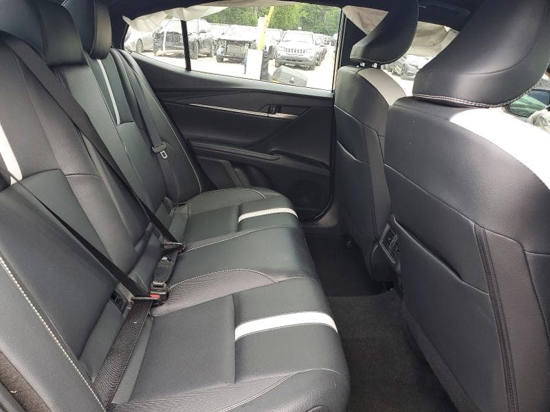 2025 TOYOTA CAMRY SE SE 10