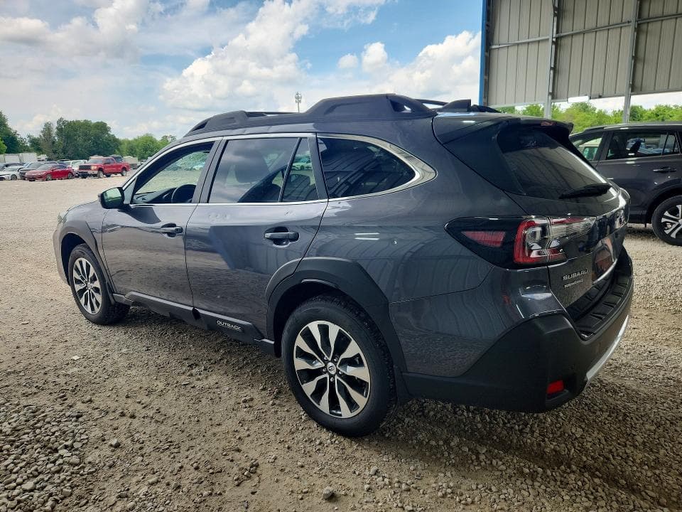 2024 SUBARU OUTBACK 2